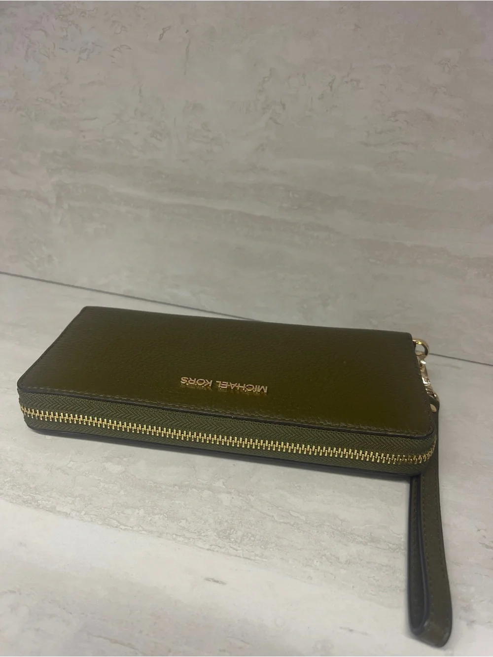 Michael Kors Pebble Leather Continental Wallet/Wristlet Duffle Green
